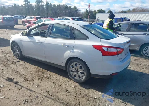 2012 Ford Focus Se из США, поврежденный, VIN 1FAHP3F20CL336247